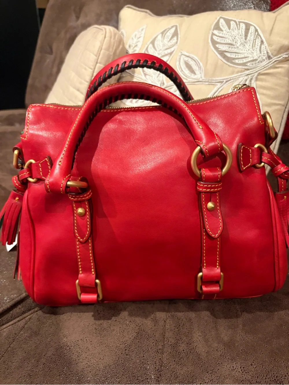 💖SPOTLIGHT💖NWT Dooney & Bourke Red Florentine Satchel with Gold Hardware